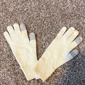 Lululemon Gloves